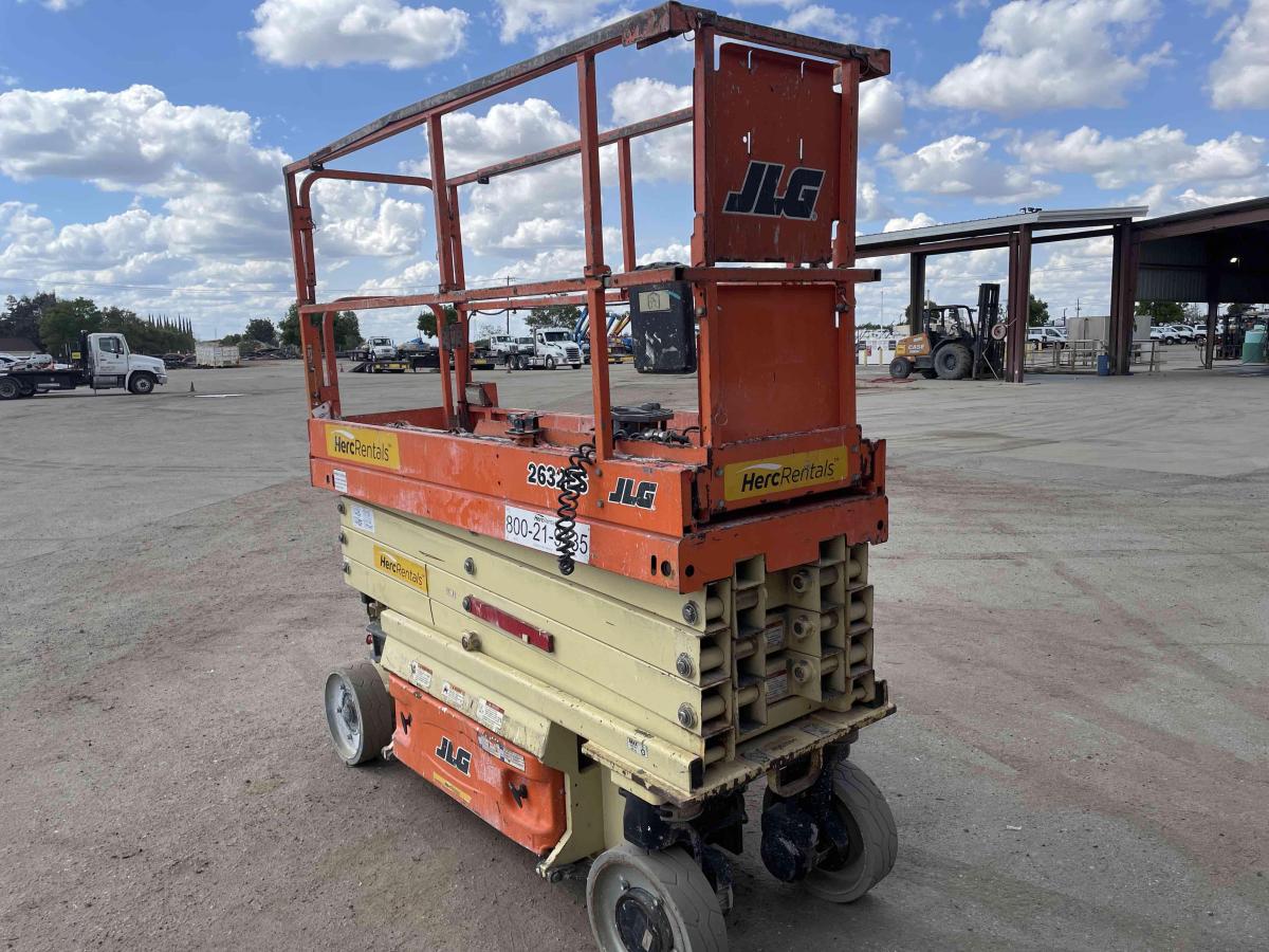 2018 JLG 2632ES