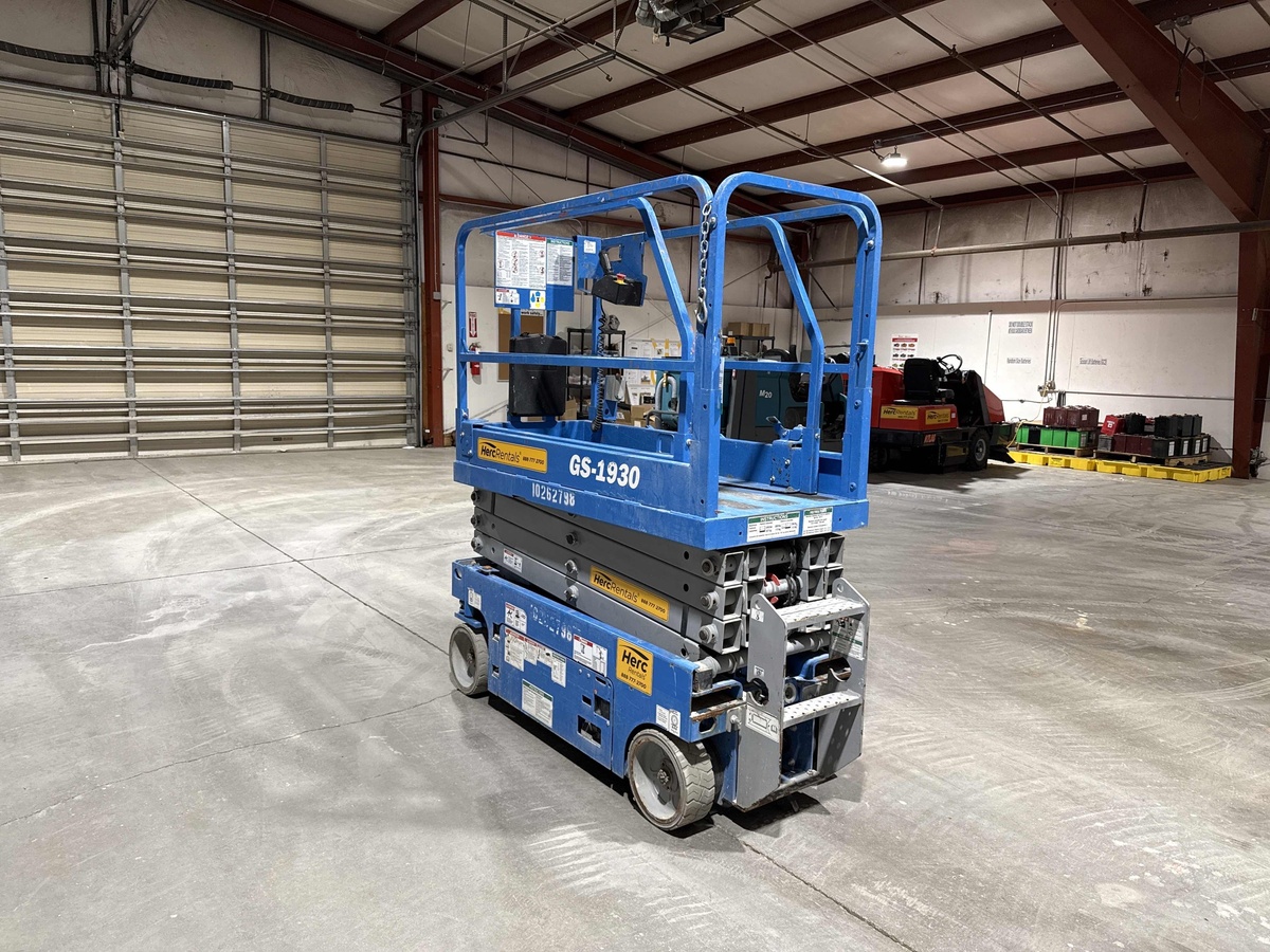 2018 Genie GS-1930
