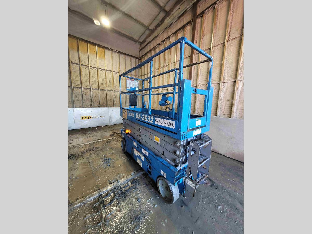 2012 Genie GS-2632