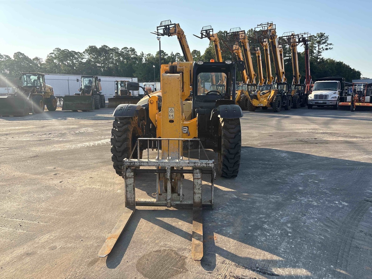2021 JCB 507-42-3