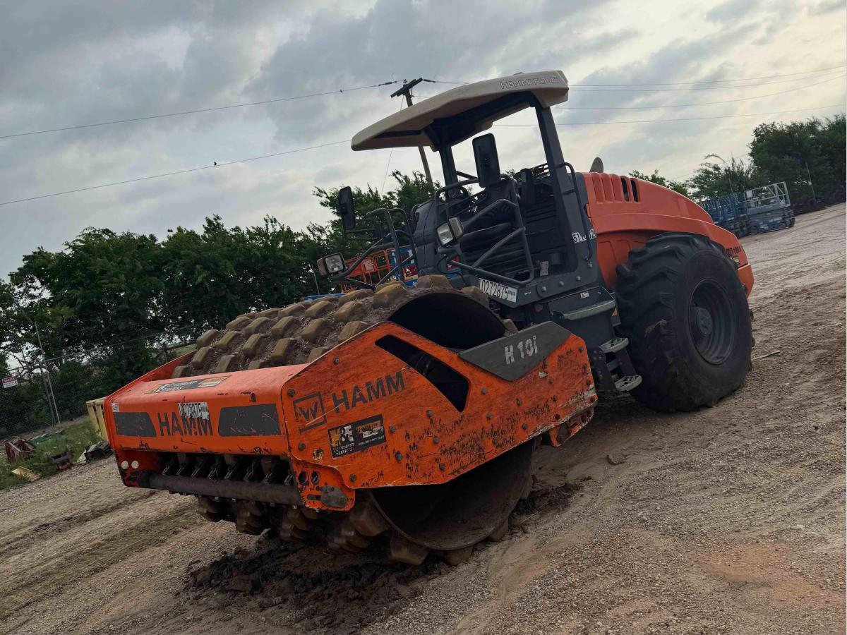 2019 Hamm H10iP