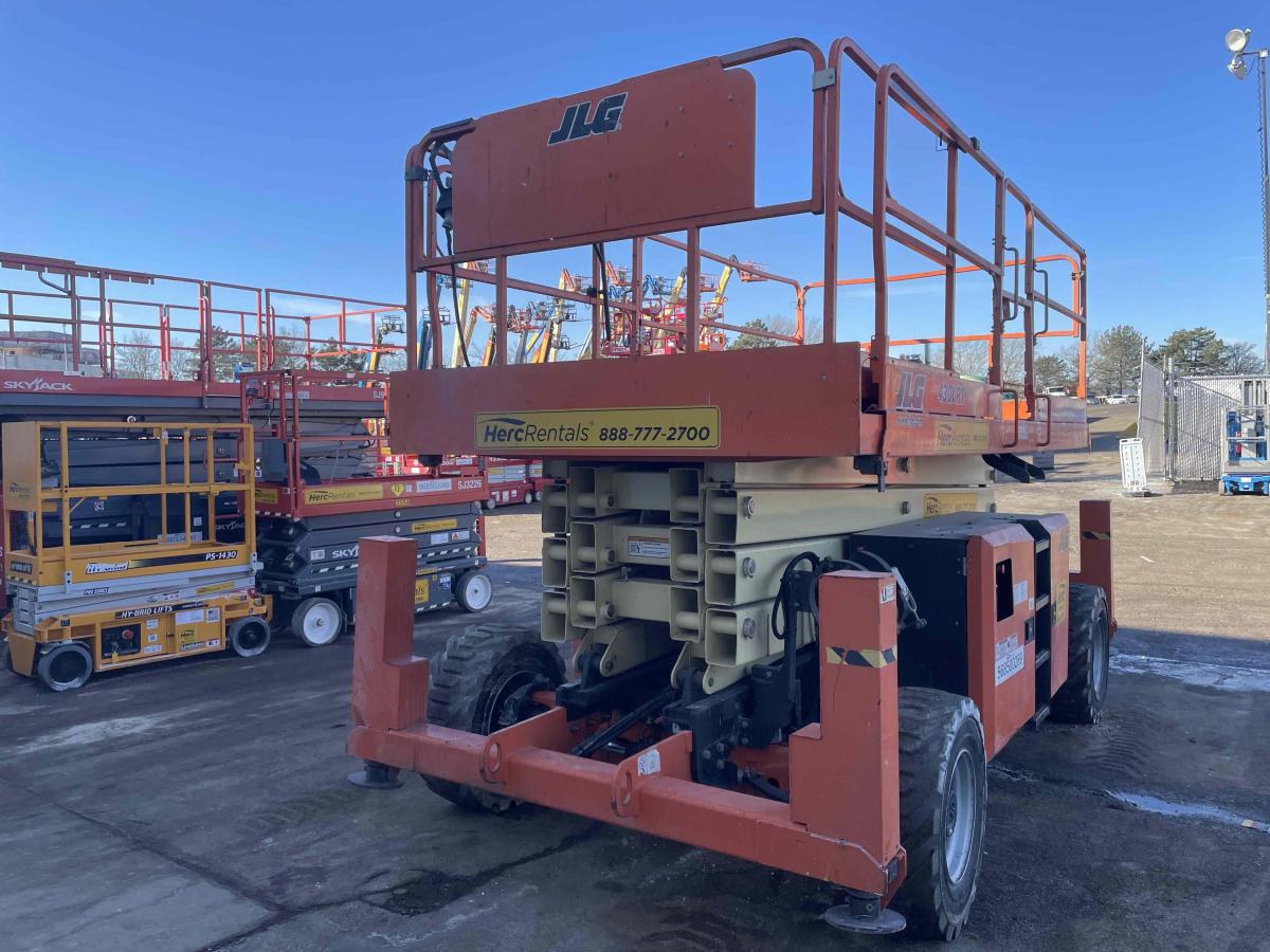 2018 JLG 430LRT