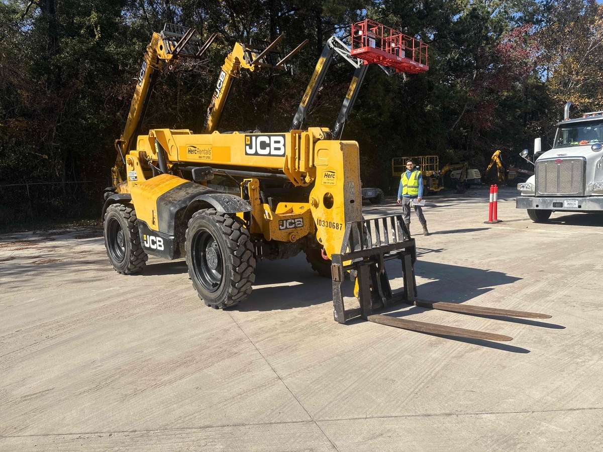 2021 JCB 507-42-1