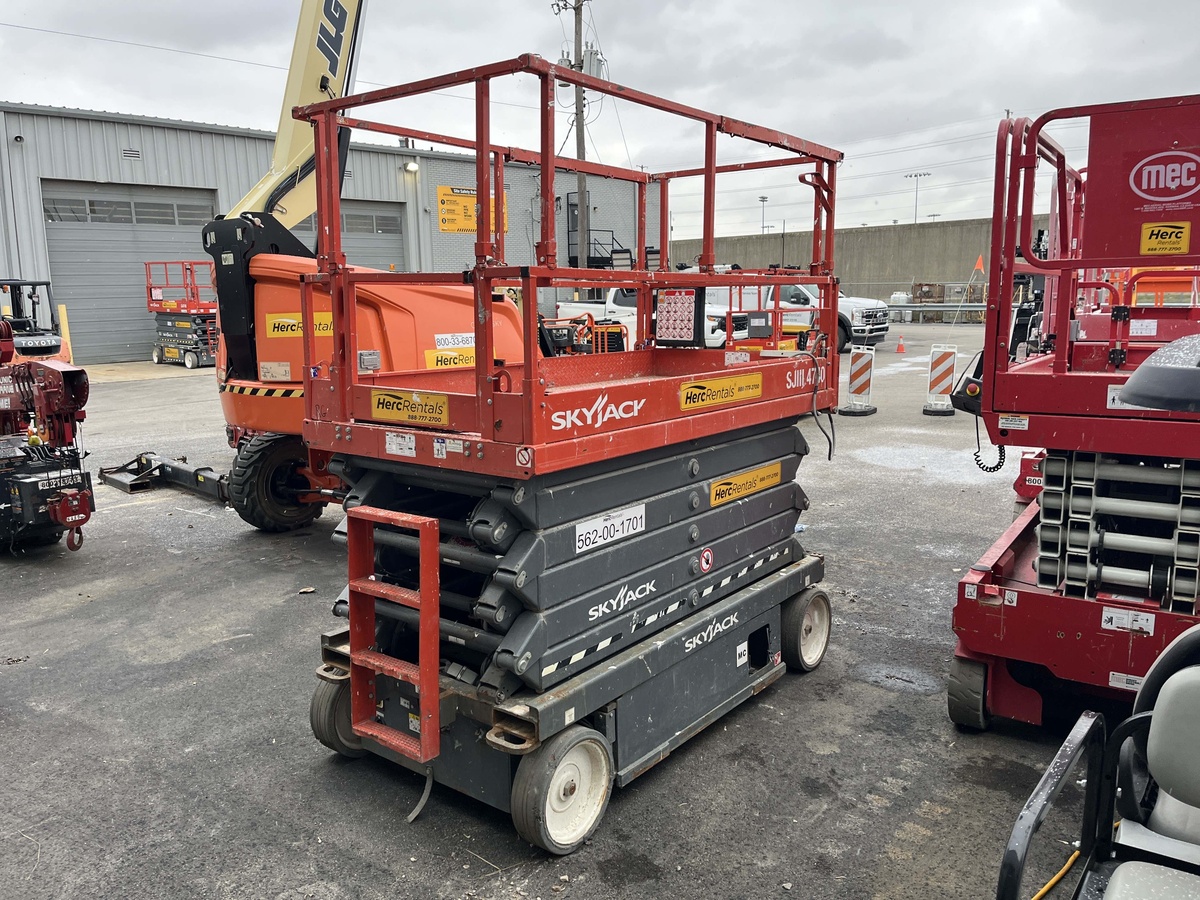 2019 Skyjack SJ4740-4