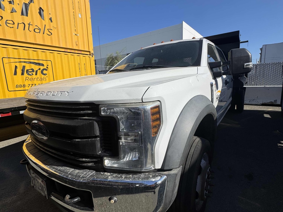 2018 Ford F550-13