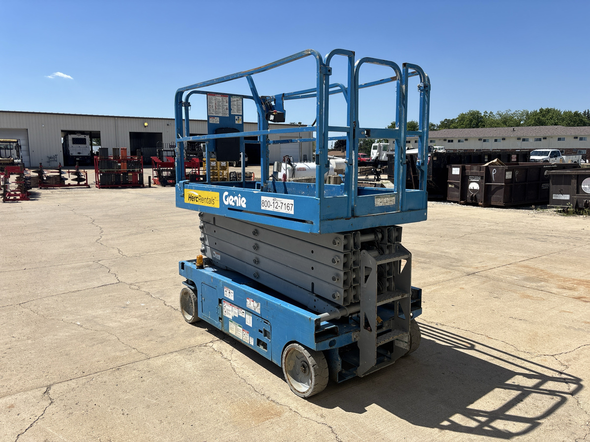 2016 Genie GS-3246-4