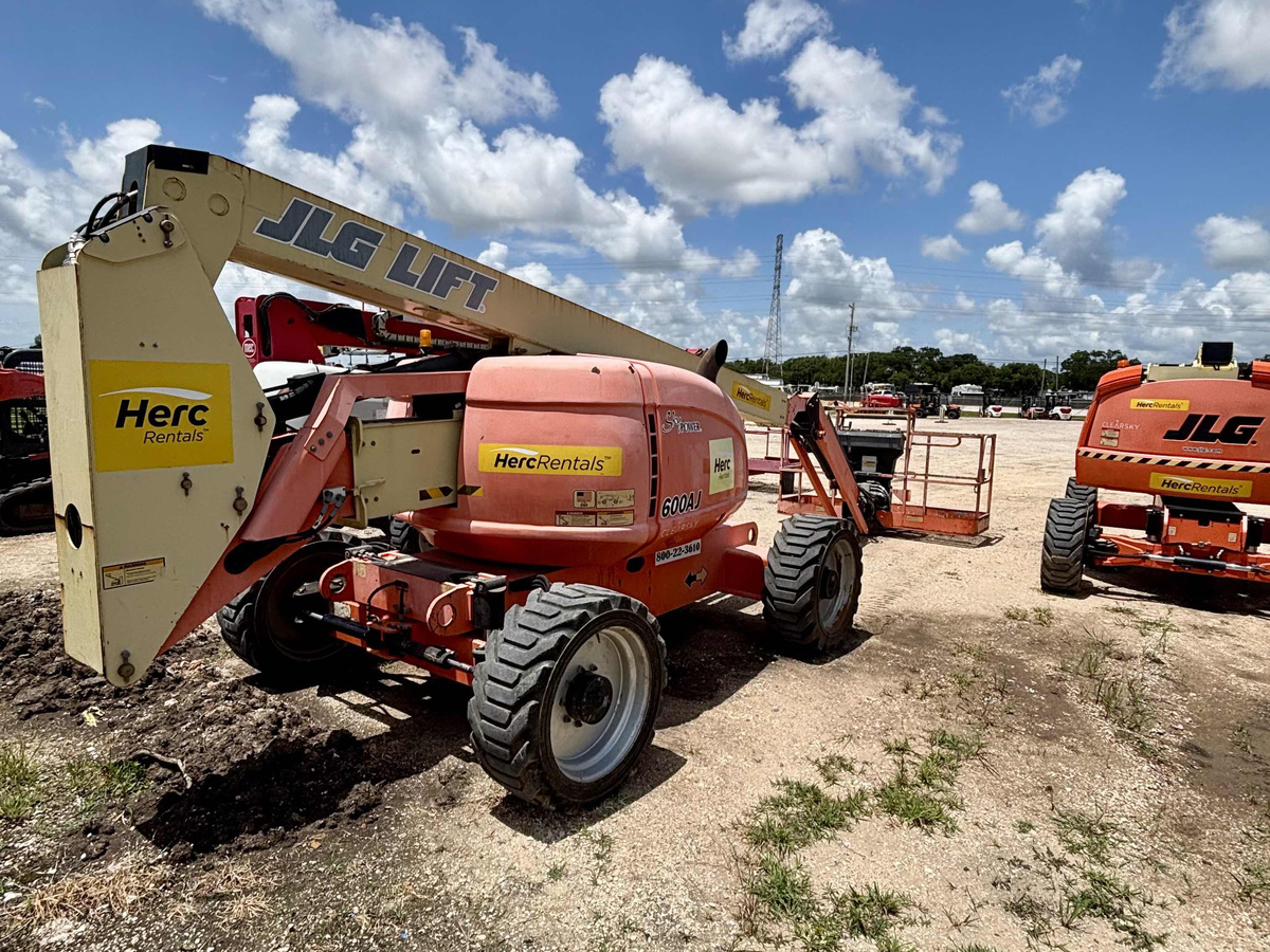 2018 JLG 600AJ-3