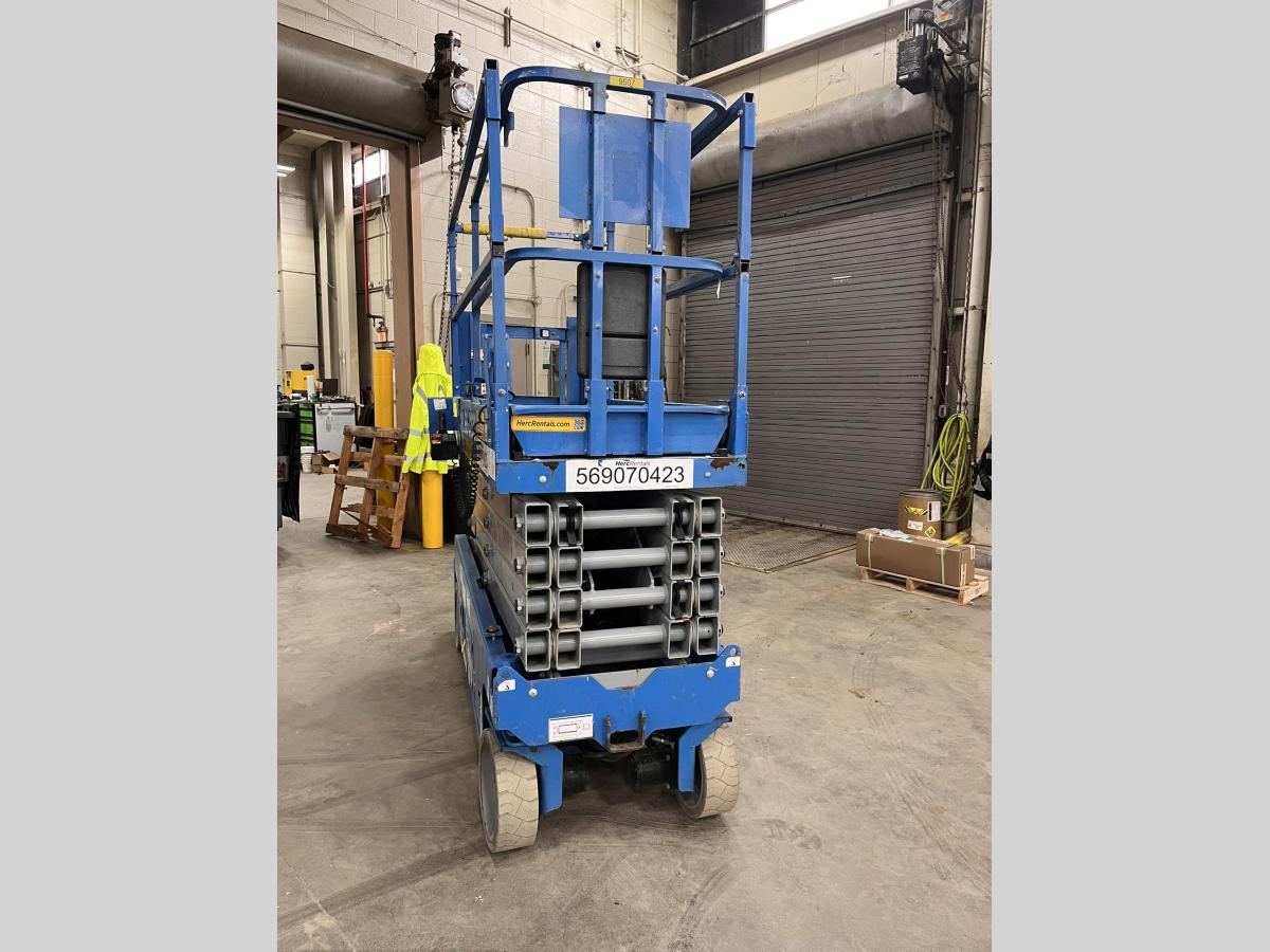 2016 Genie GS-3232