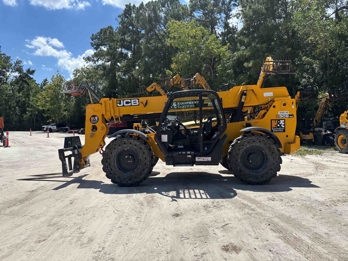 2023 JCB 509-42-1