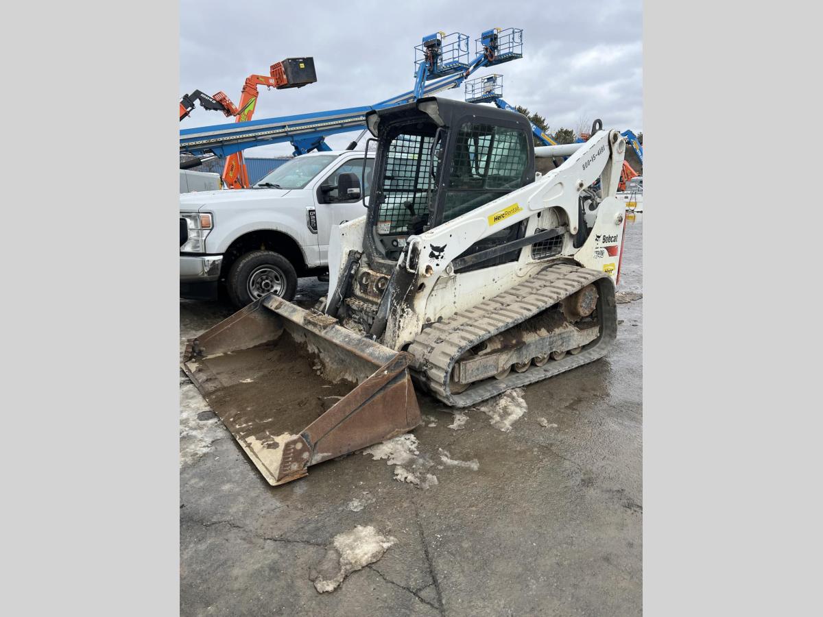2017 Bobcat T740