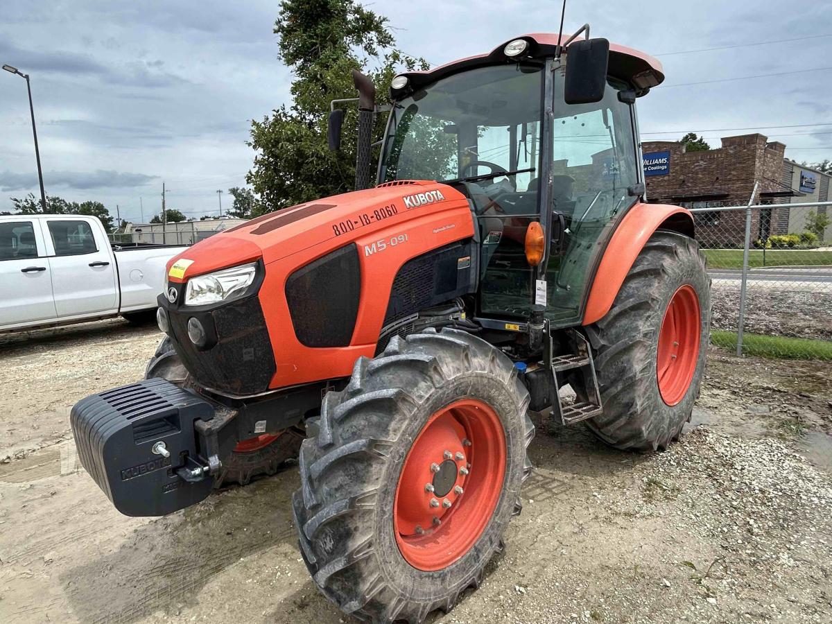 2017 Kubota M5-091