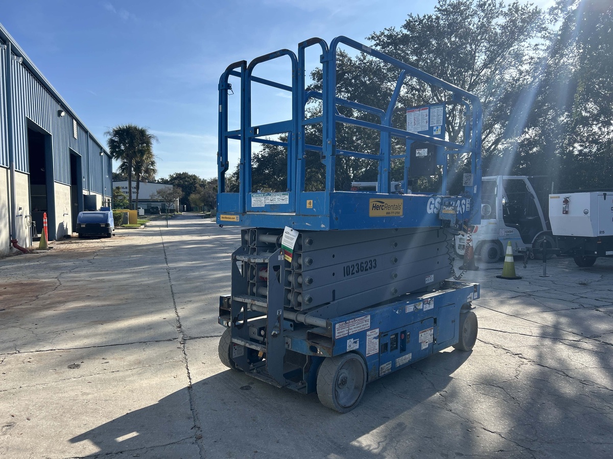 2018 Genie GS-3246-3