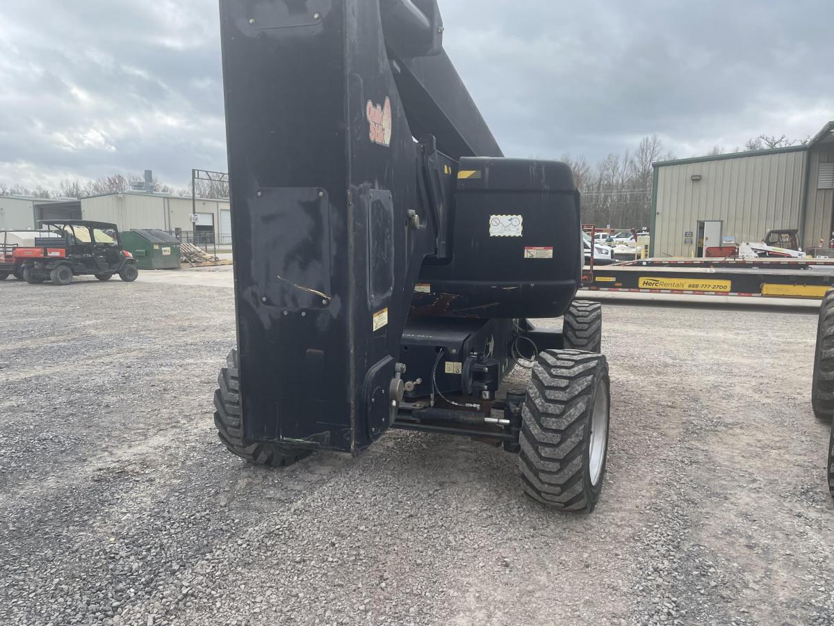 2014 JLG 800AJ