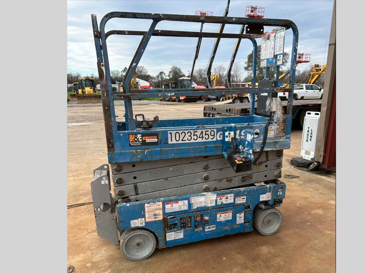 2018 Genie GS-1930