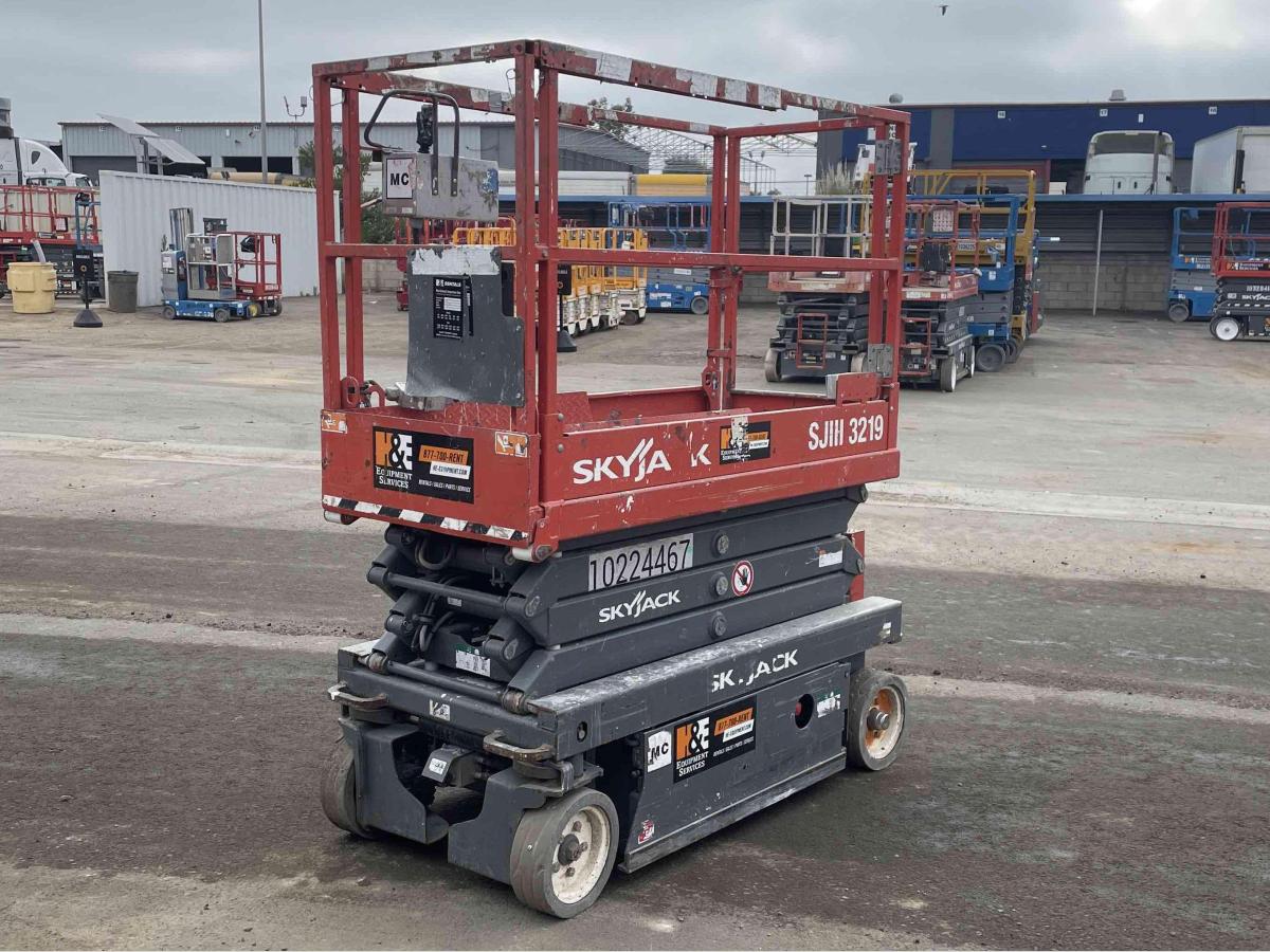 2017 Skyjack SJ3219