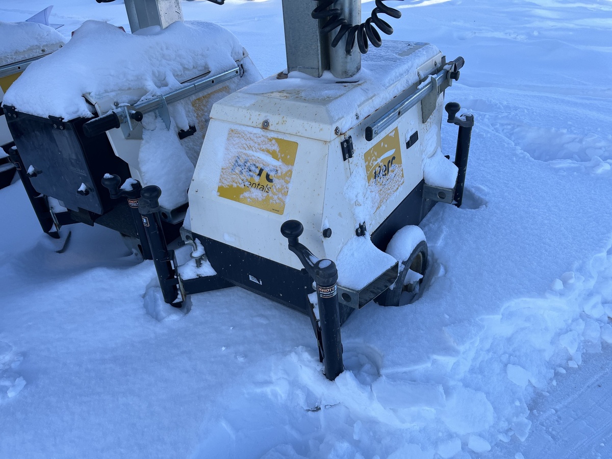 2018 Magnum PLT240-3