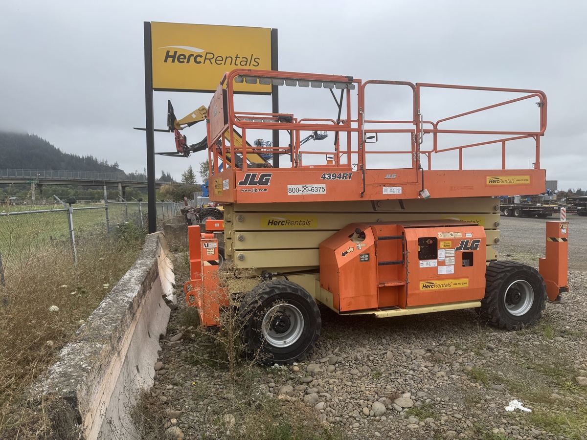 2017 JLG 430LRT-3