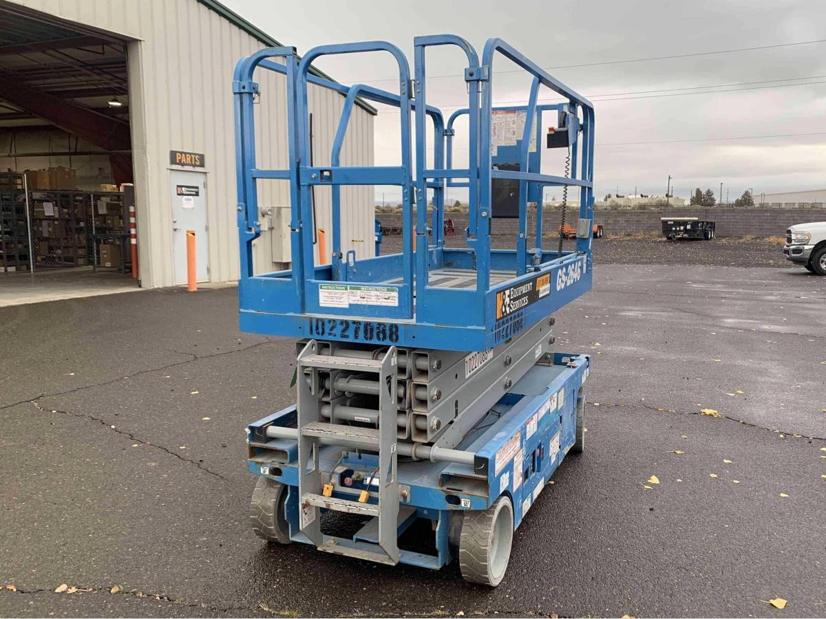 2017 Genie GS-2646
