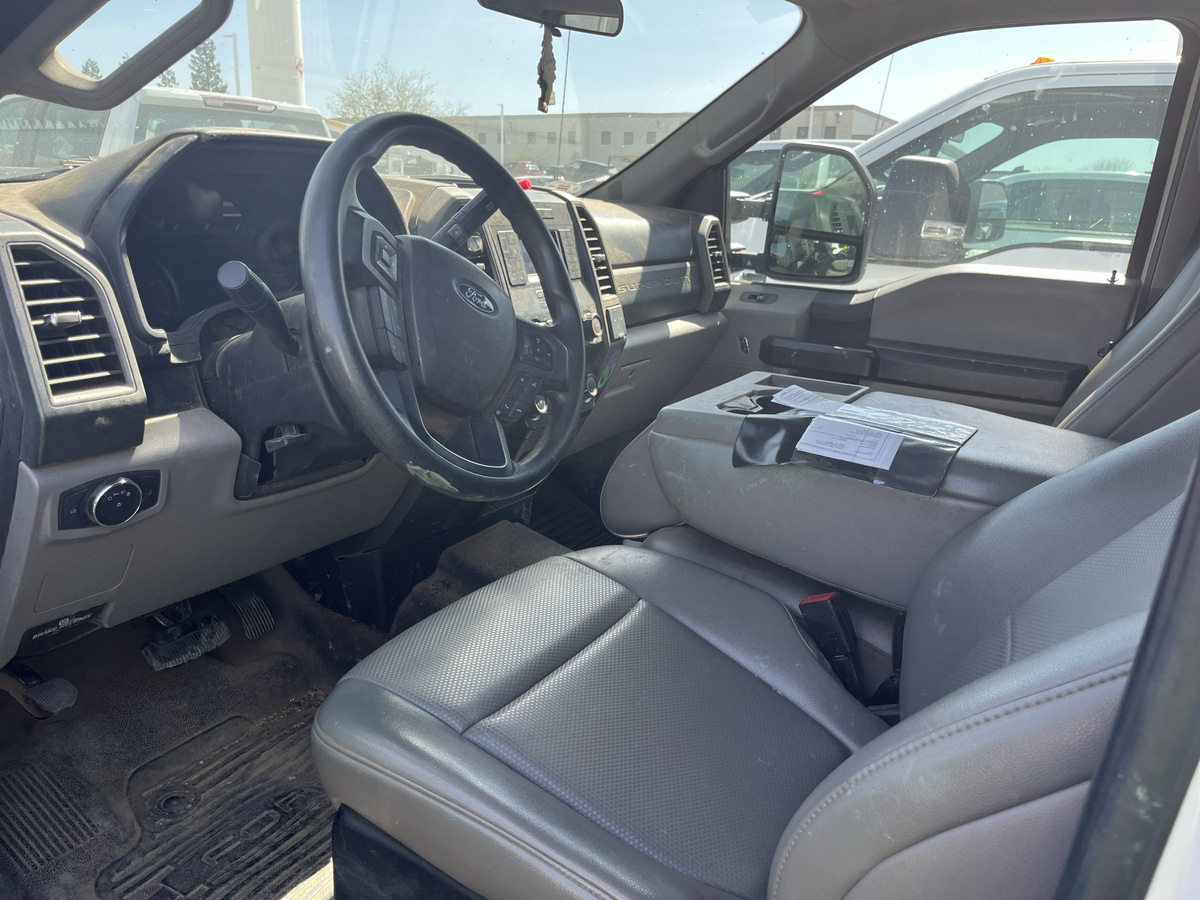 2021 Ford F550-7