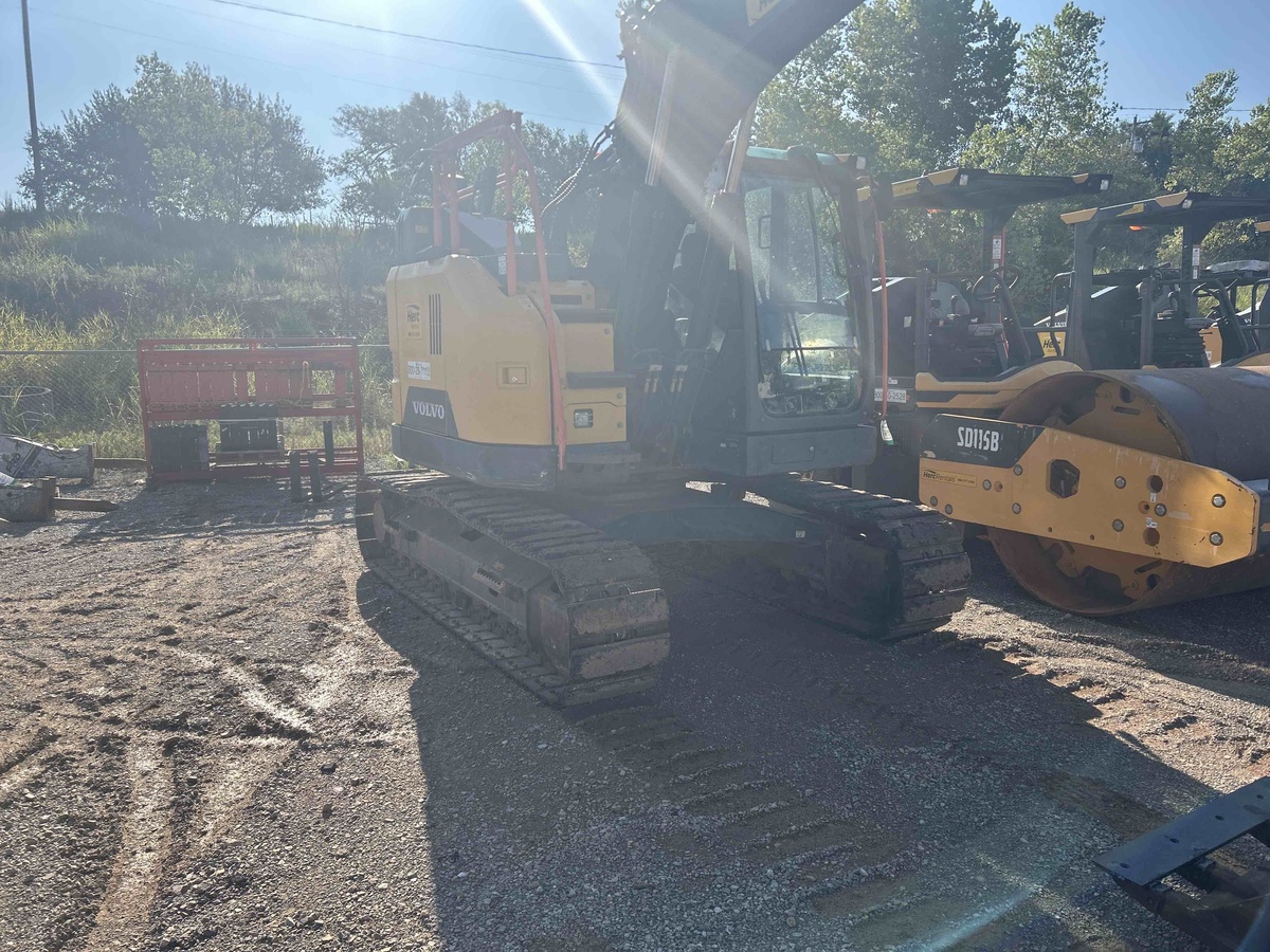 2020 Volvo ECR145EL-9