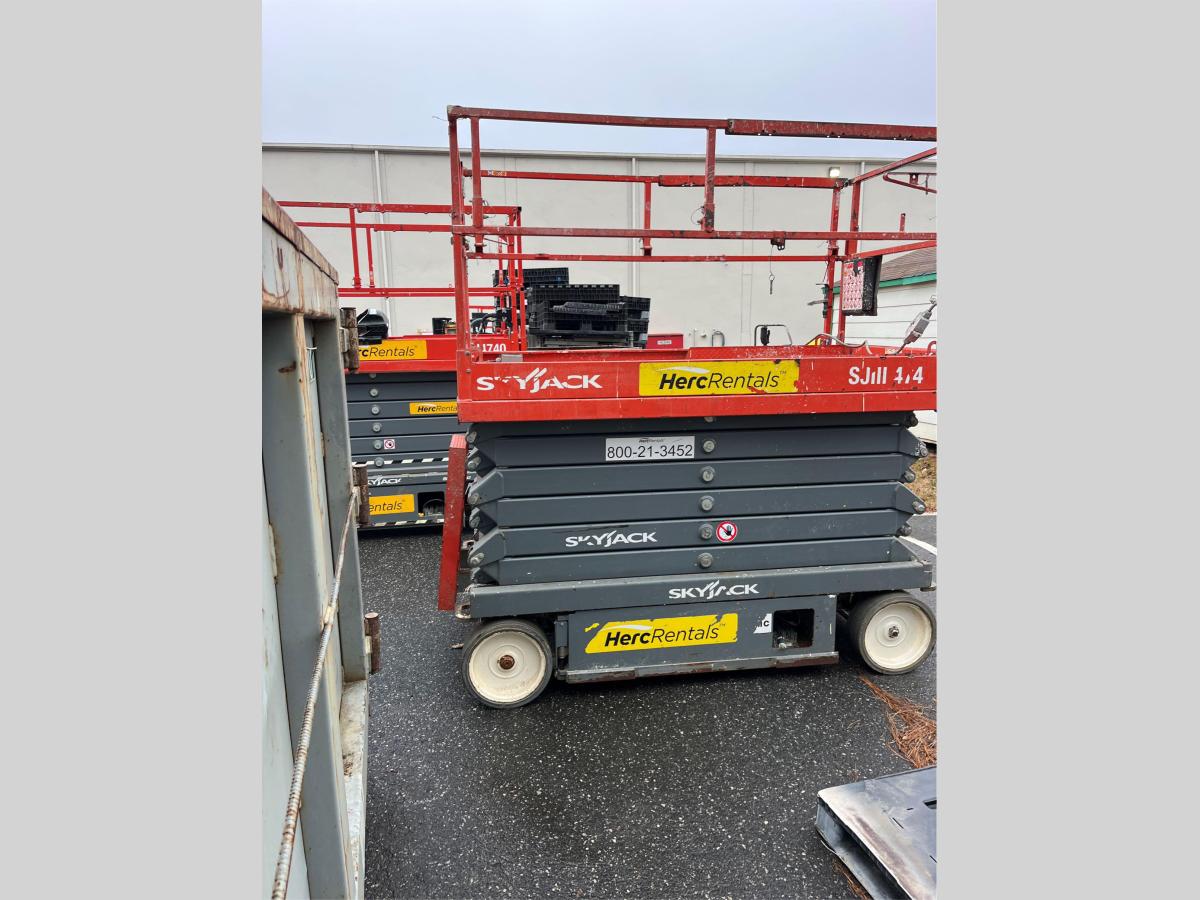 2018 Skyjack SJ4740