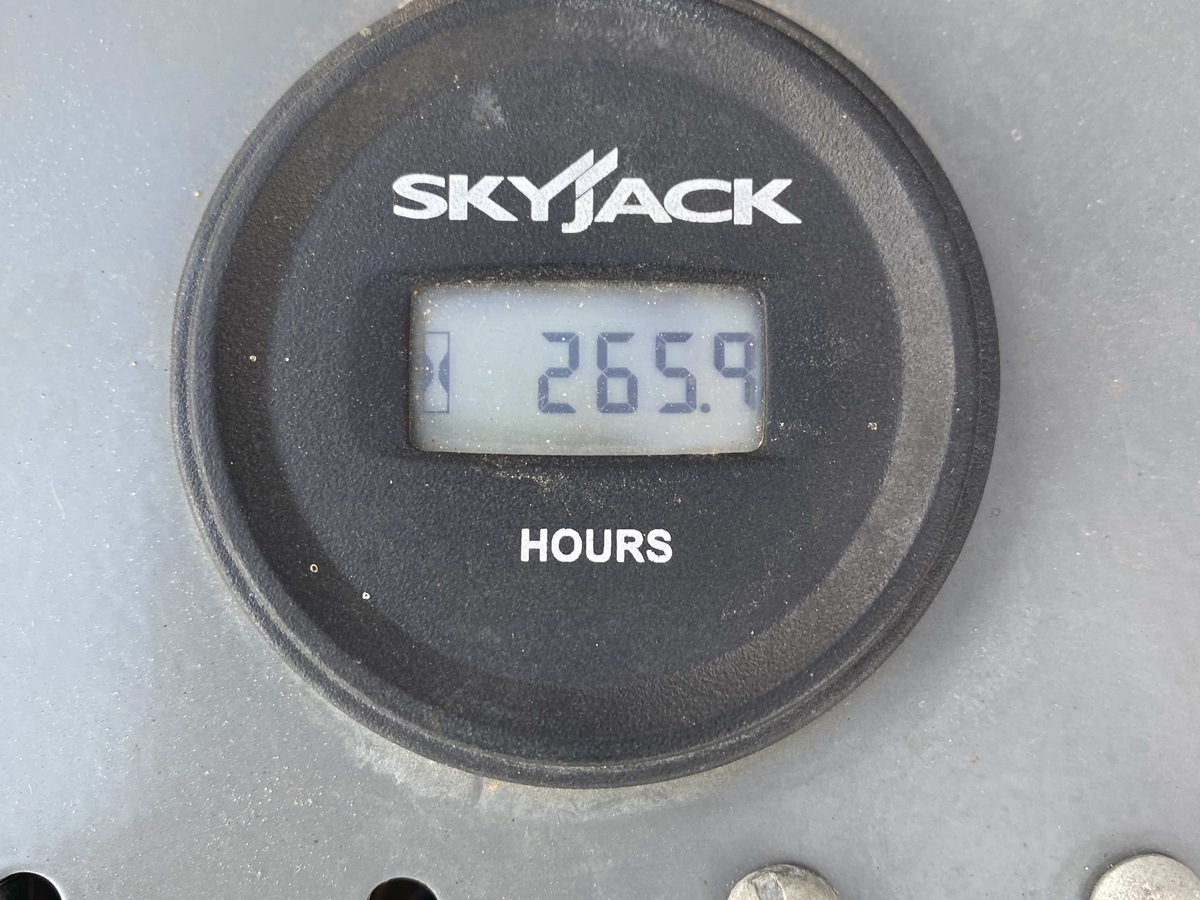 2018 Genie GS-4047-5