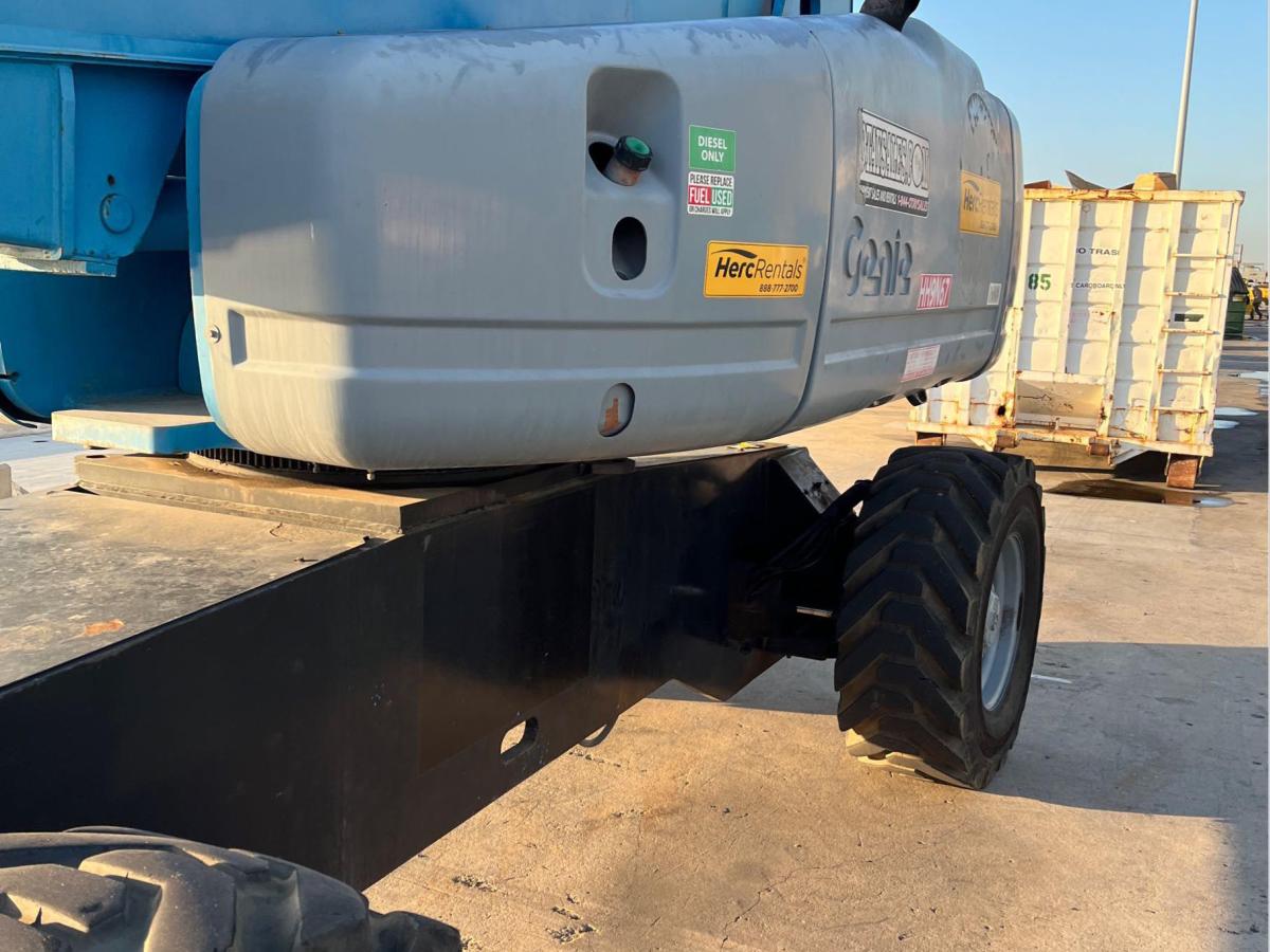 2012 Genie S-125-3