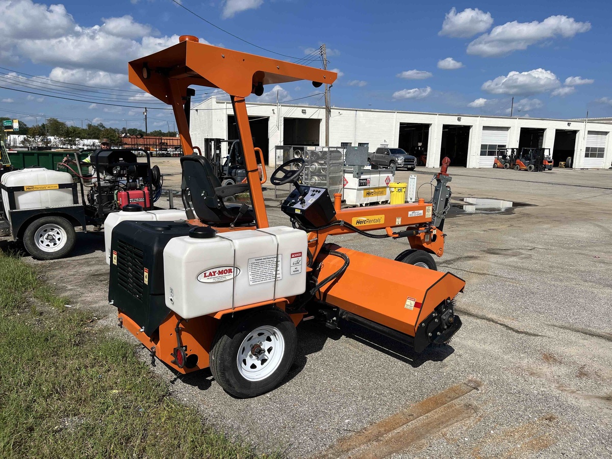 2022 LayMor SM300-3