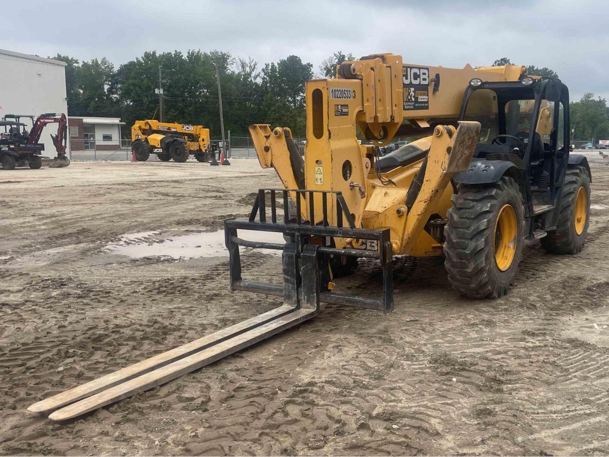 2017 JCB 510-56