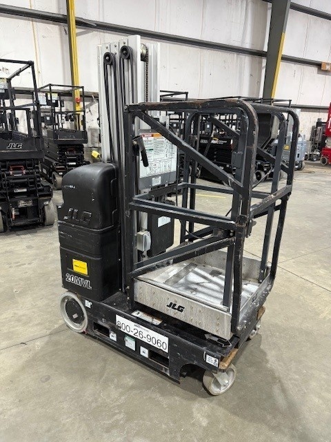 2019 JLG 20MVL-2