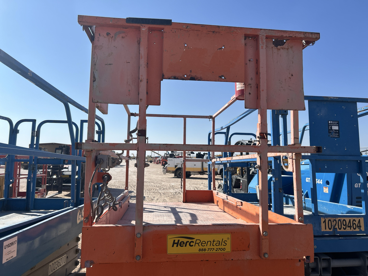 2015 JLG 3248RS-4
