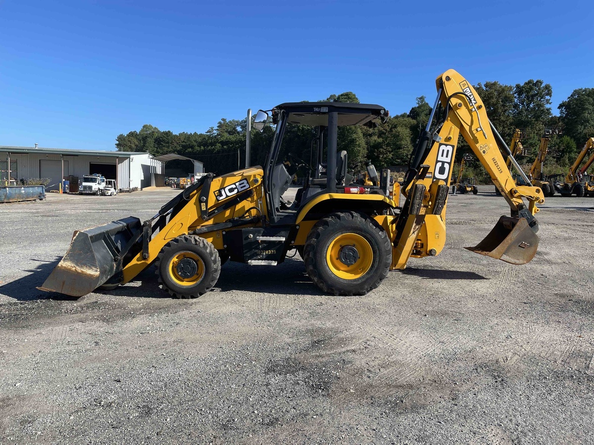 2022 JCB 3CX