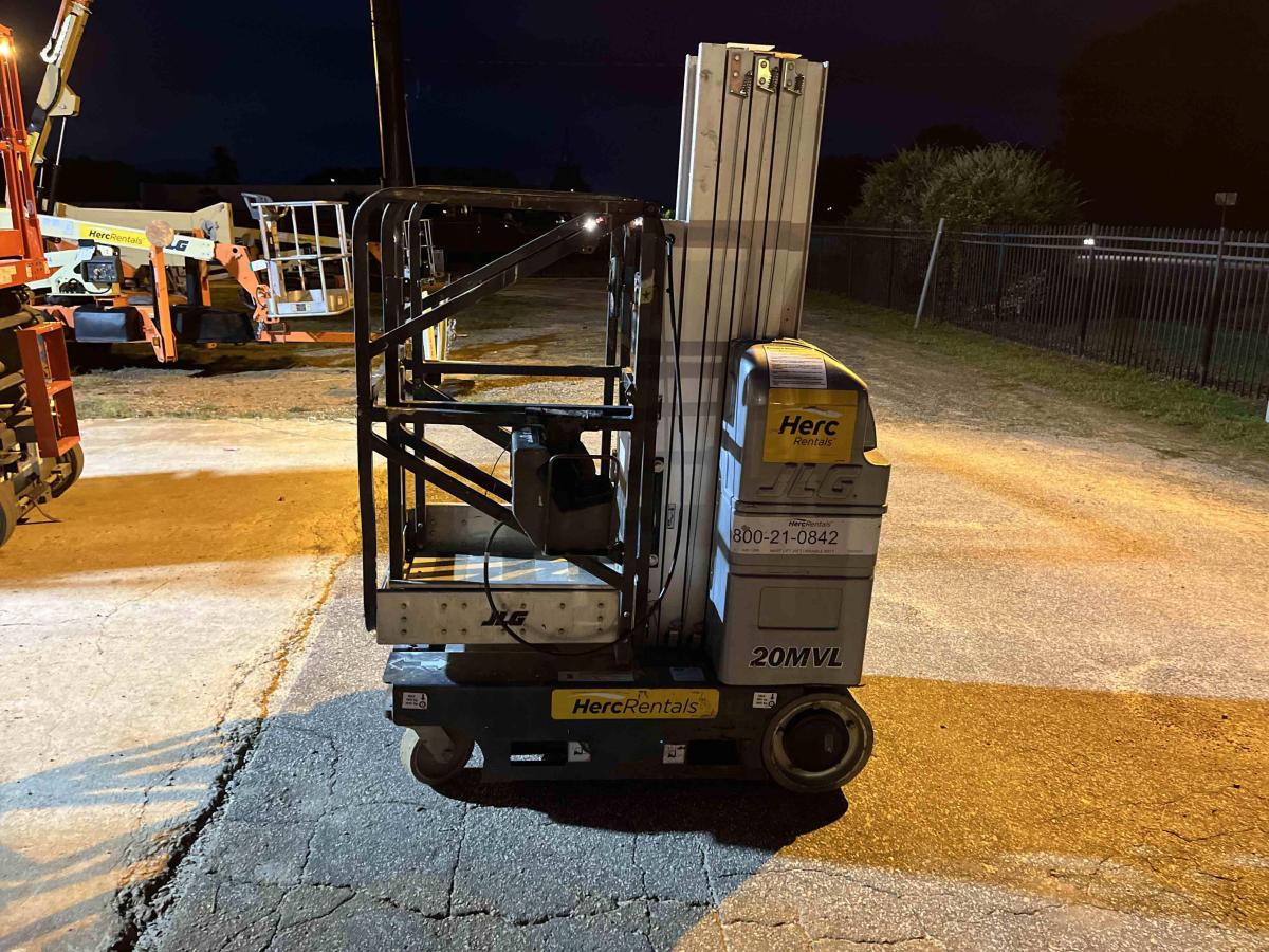 2018 JLG 20MVL