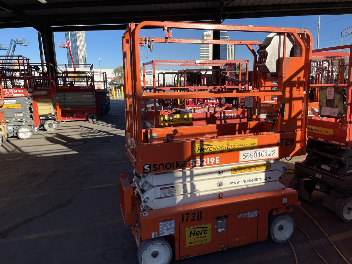 2021 Snorkel S3219E