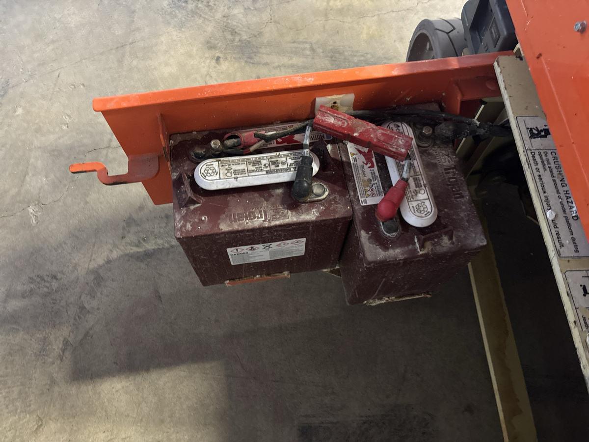2017 JLG 1230ES-6