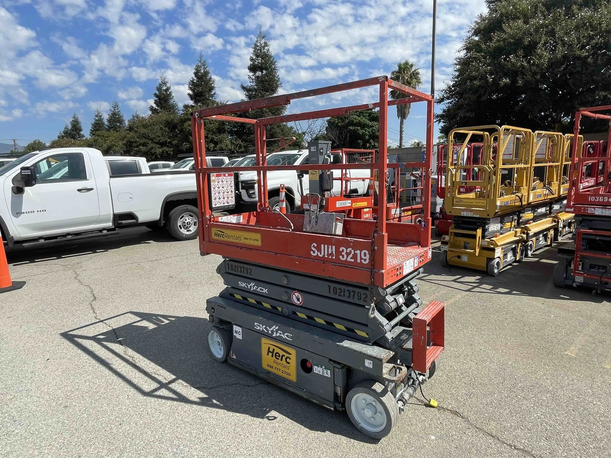 2017 Skyjack SJ3219-1