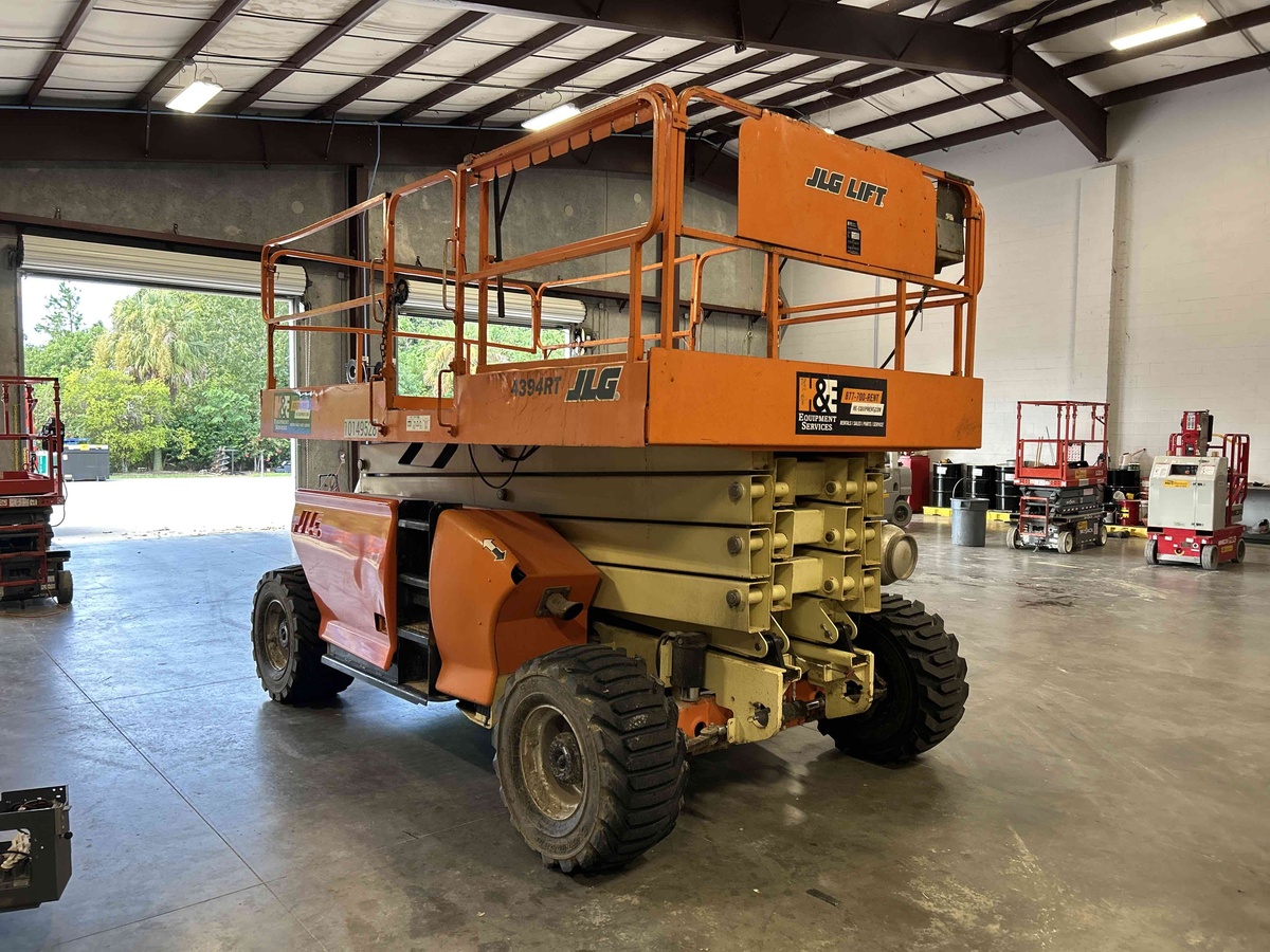 2014 JLG 4394RT-4