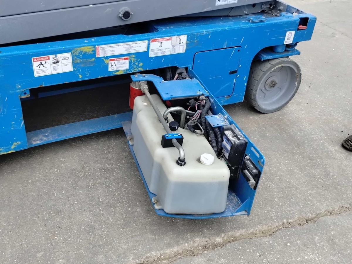 2018 Genie GS-4047-9