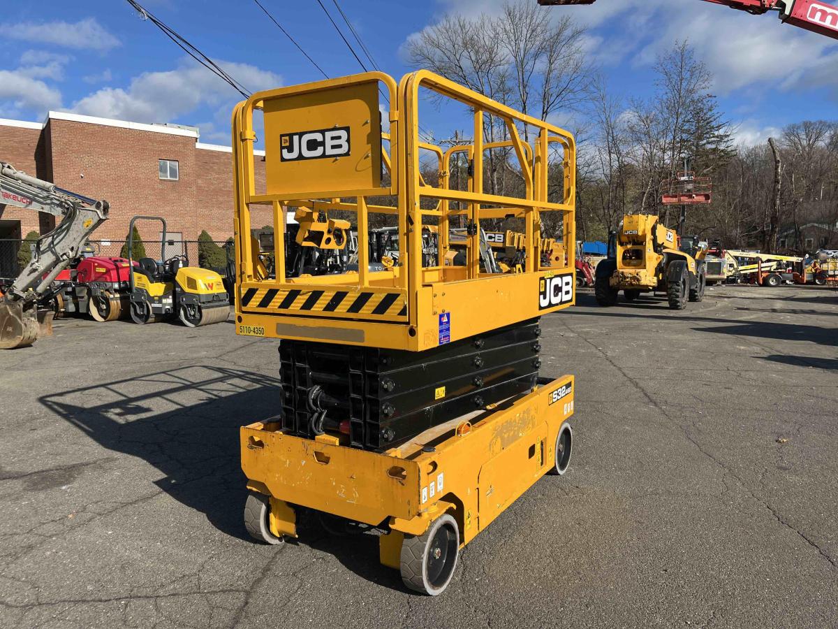 2020 JCB S3246E