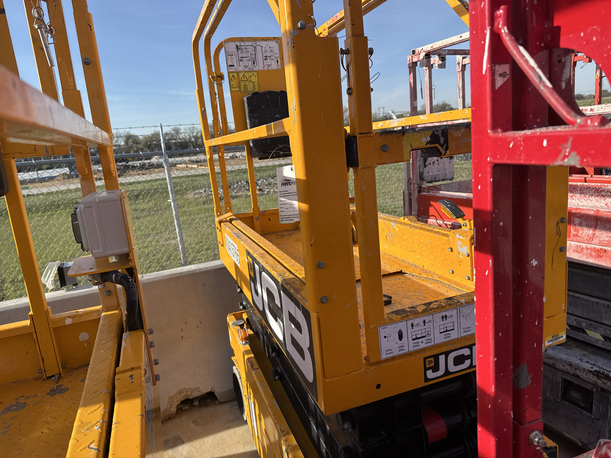 2023 JCB S1930E-3