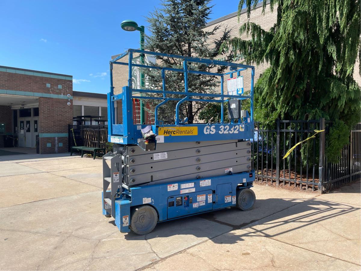 2017 Genie GS-3232
