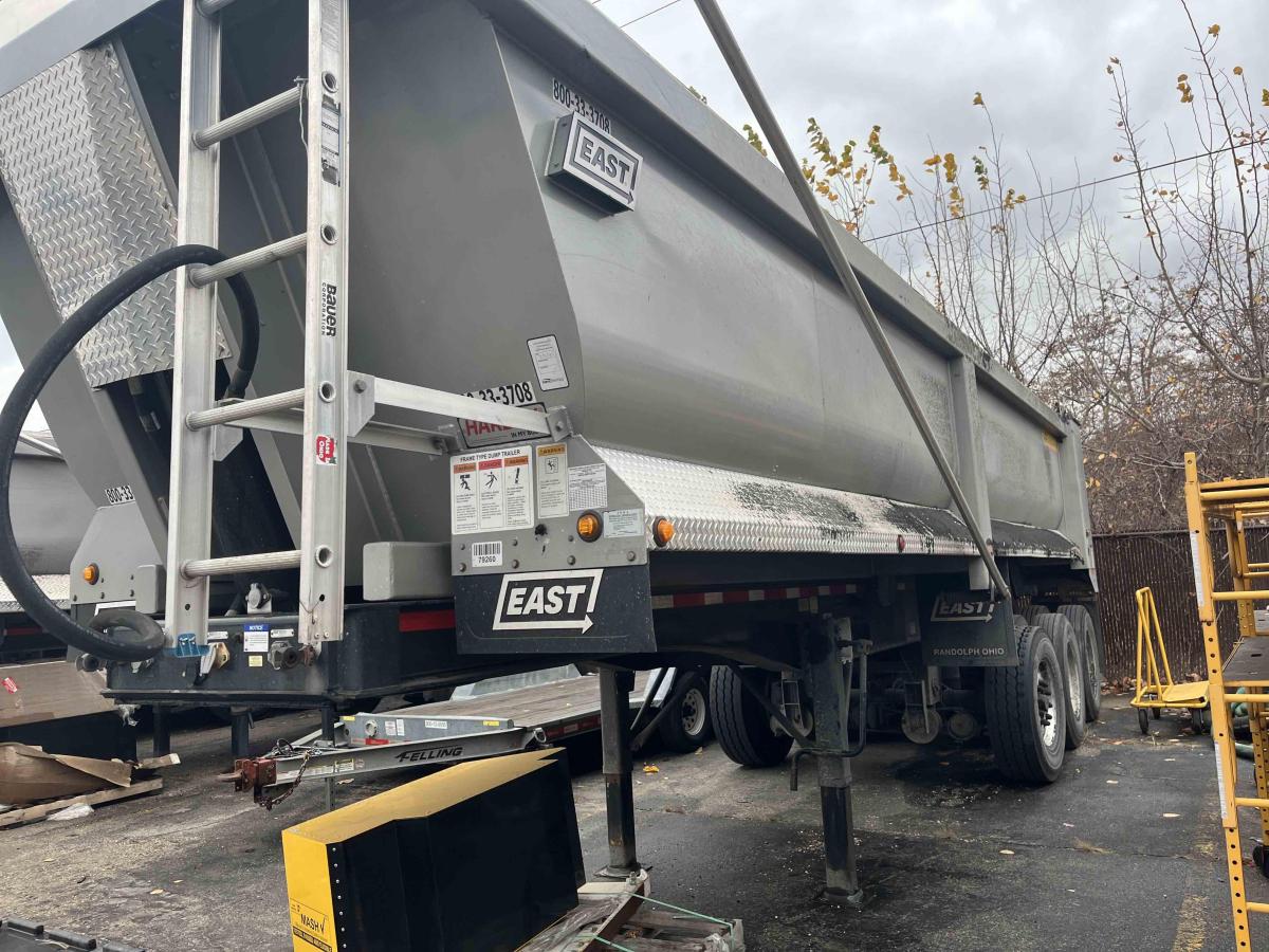 2021 EAST 30 Ft Tria