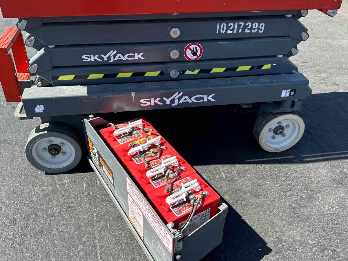 2017 Skyjack SJ3219
