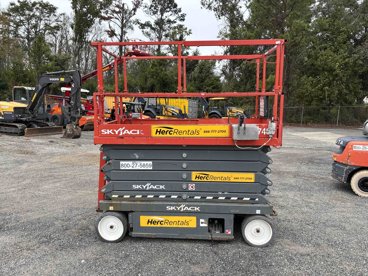 2020 Skyjack SJ4740-3