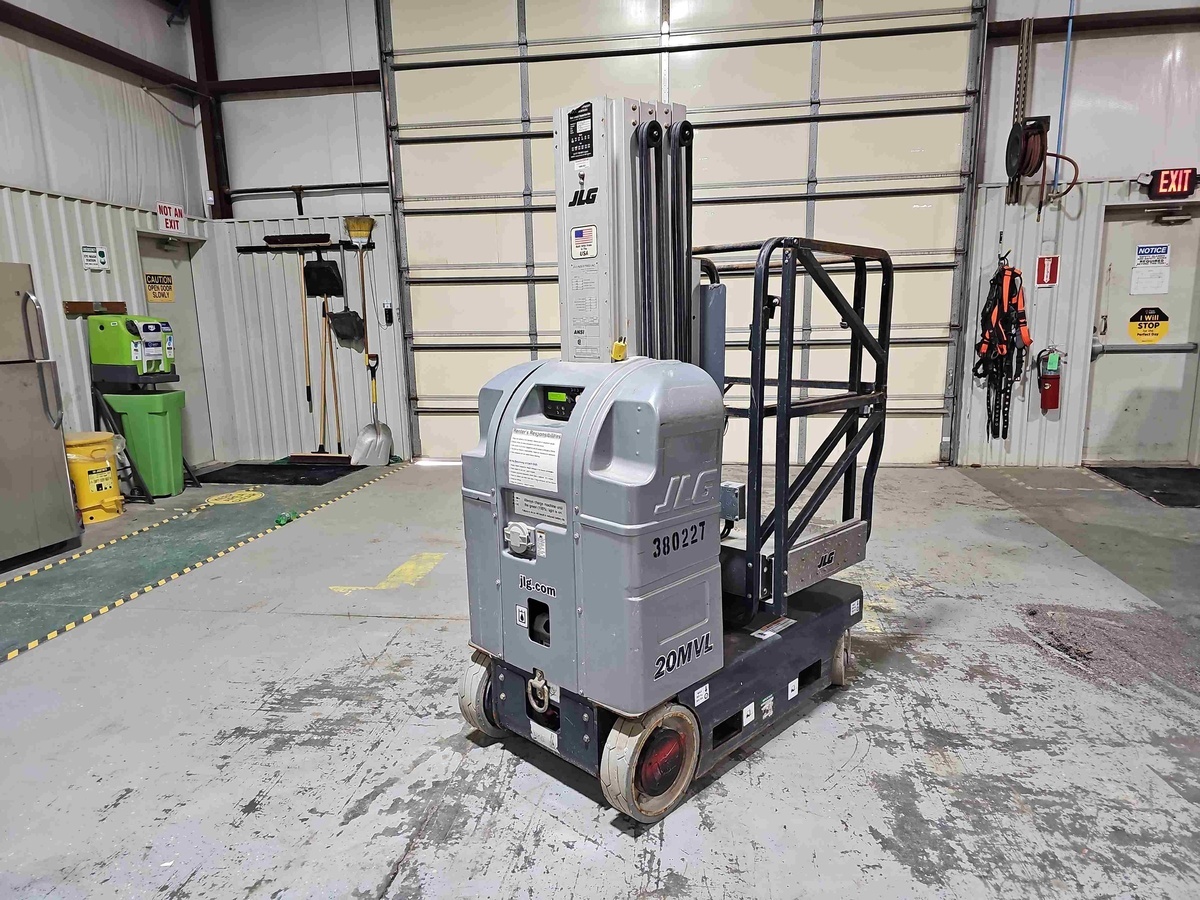 2018 JLG 20MVL-4