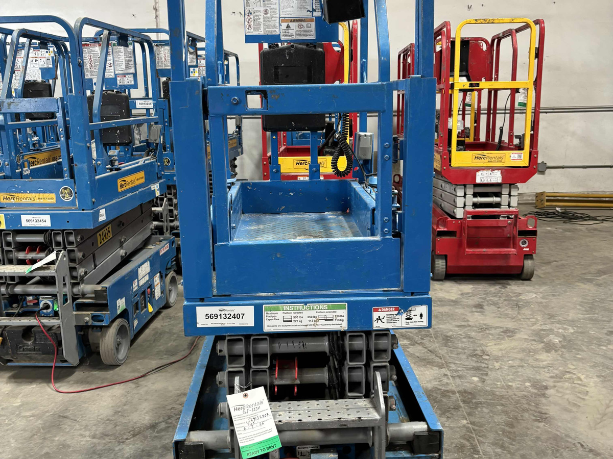 2019 Genie GS1330M-4