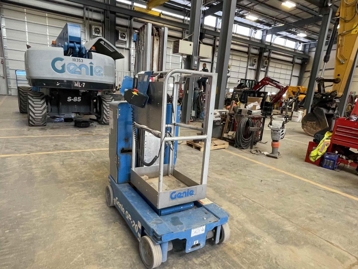 2017 Genie GR-20