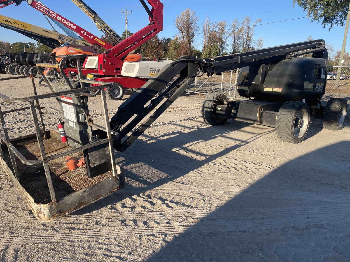 2016 JLG 600AJ