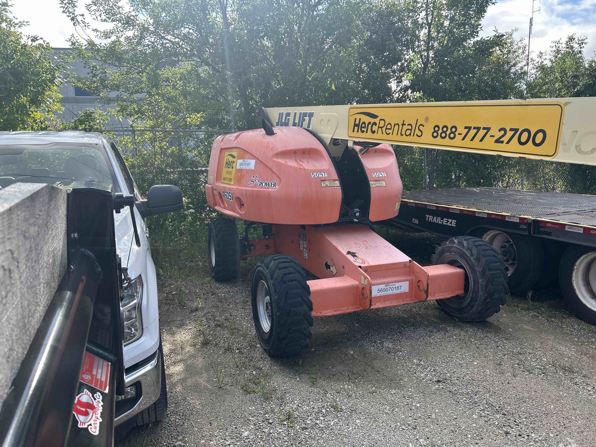 2013 JLG 460SJ-1