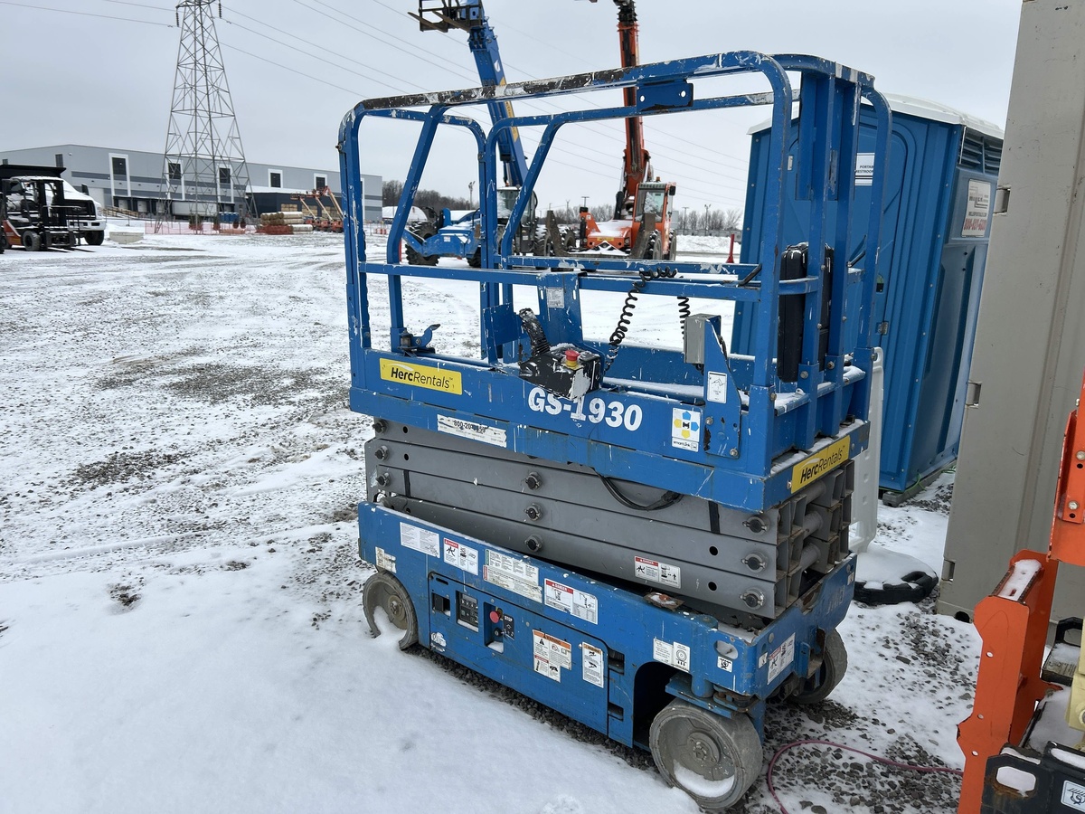 2018 Genie GS-1930